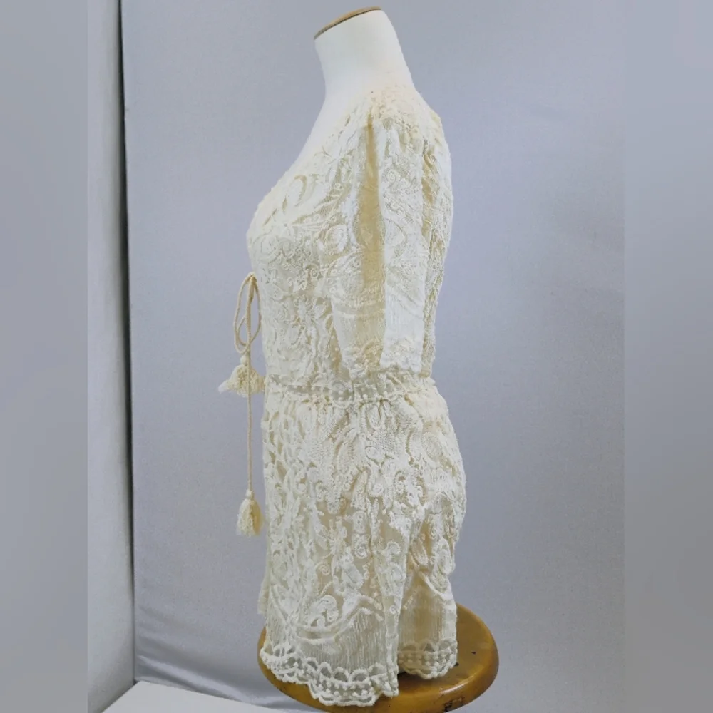 Source Unknown Cream Lace Romper